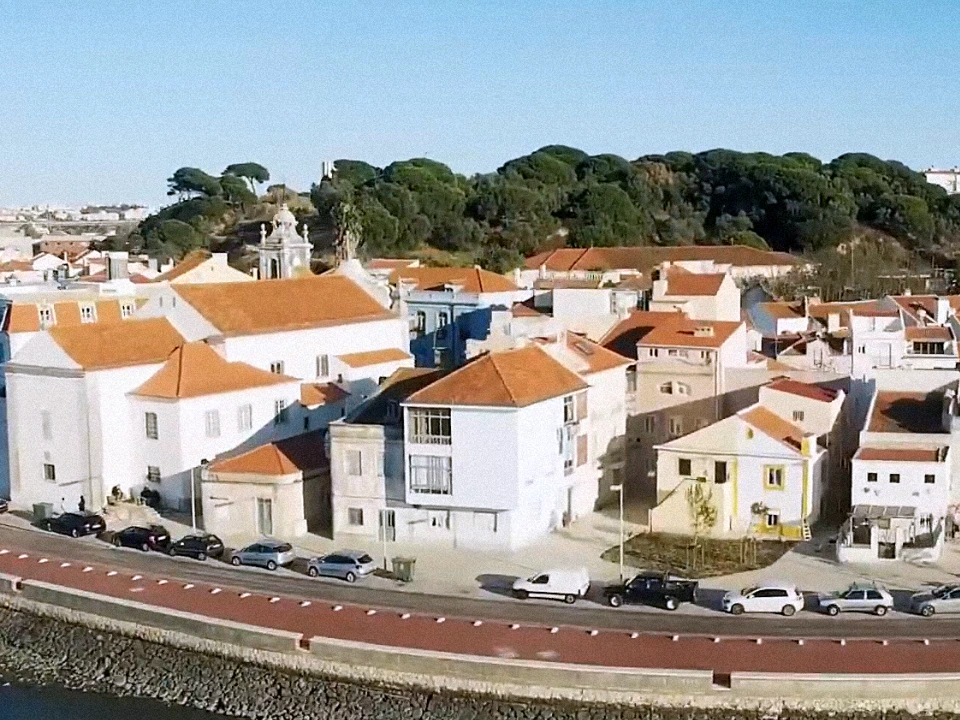 Photo of Quinta da Trindade for Removals Quinta da Trindade